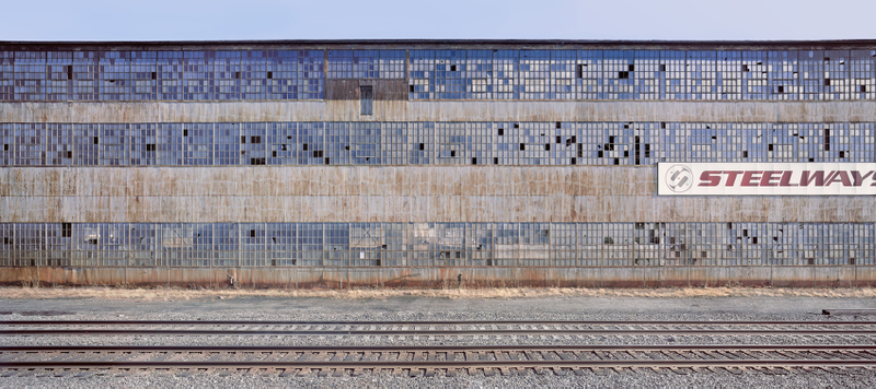 Illustration for article titled Beautiful Lonely Railroads Winding Through America's Landscape